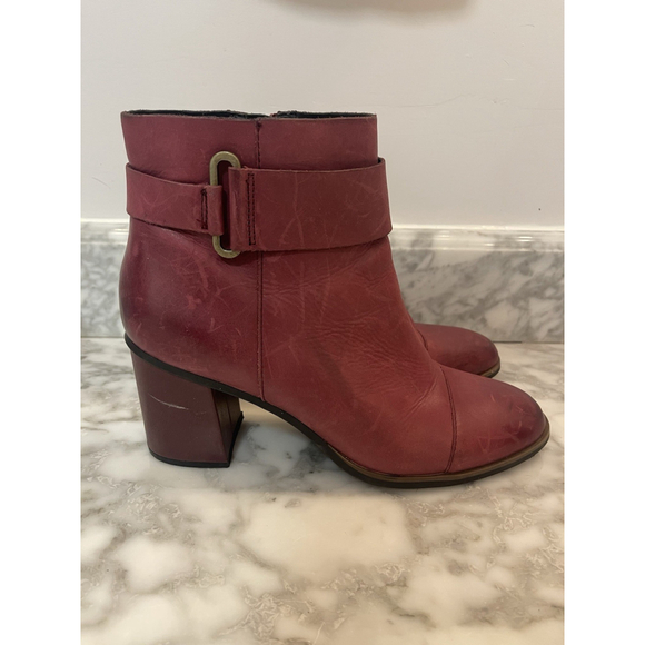 Korks Dark Wine Pink Leather Hanska Block Heel Booties Women’s Size 9 - Picture 1 of 7